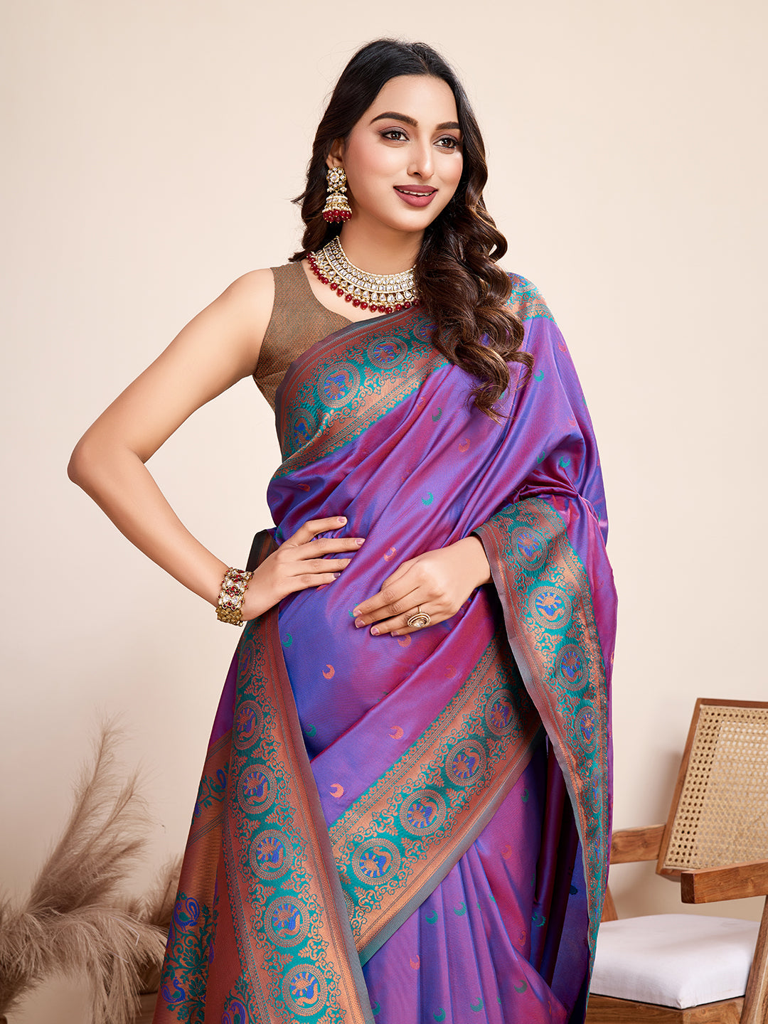 Vedant Vastram Soft Litchi Silk Kanjeevaram Silk Saree - Violet