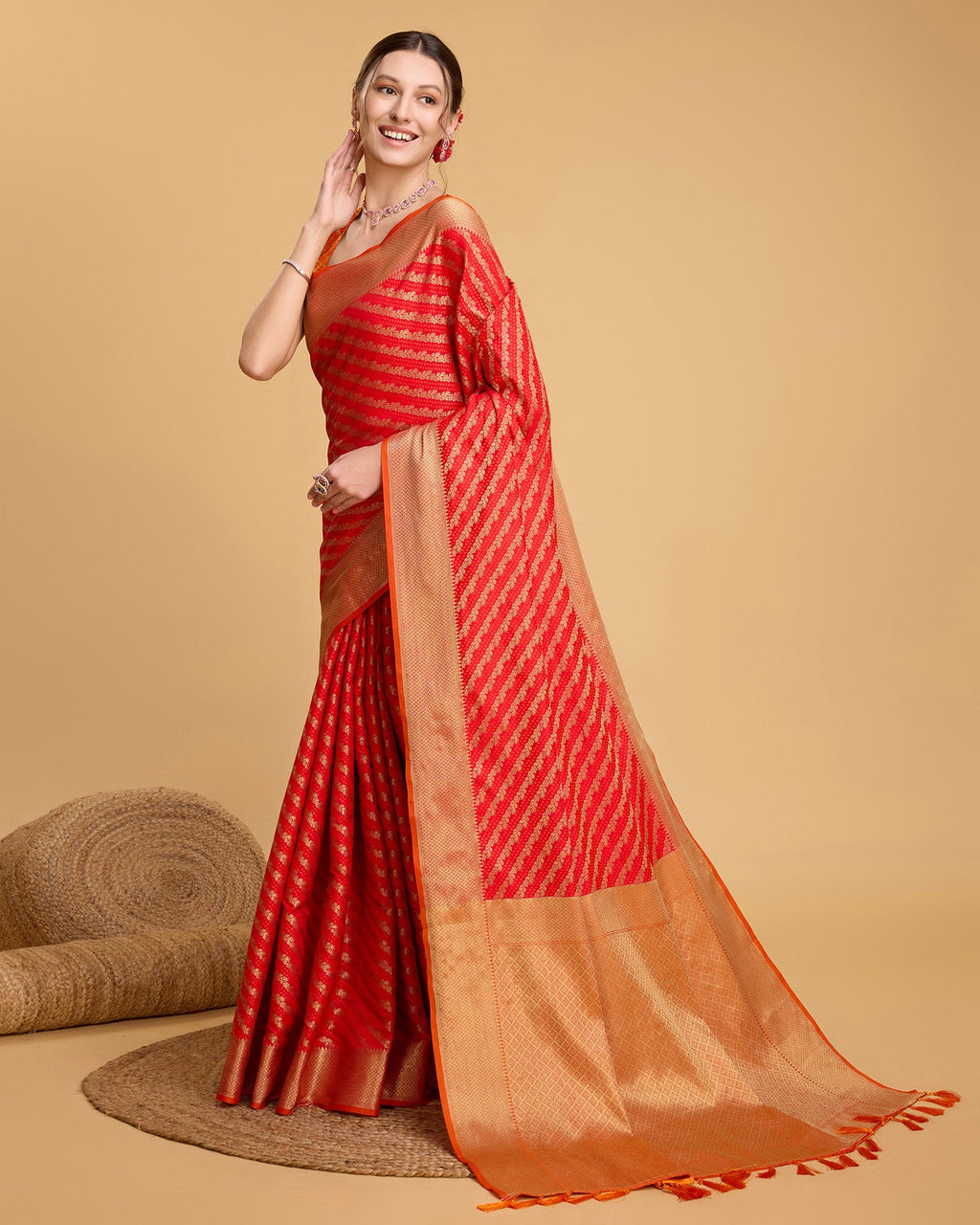 Vedant Vastram Soft Litchi Silk Kanjeevaram Silk Saree - Red