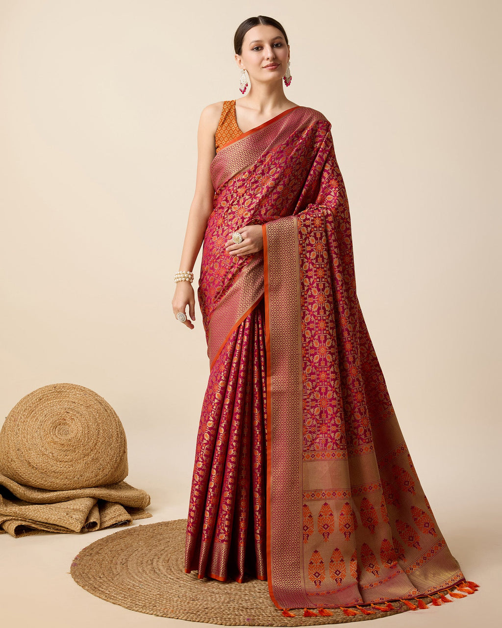 Vedant Vastram Soft Litchi Silk Kanjeevaram Silk Saree - Rani