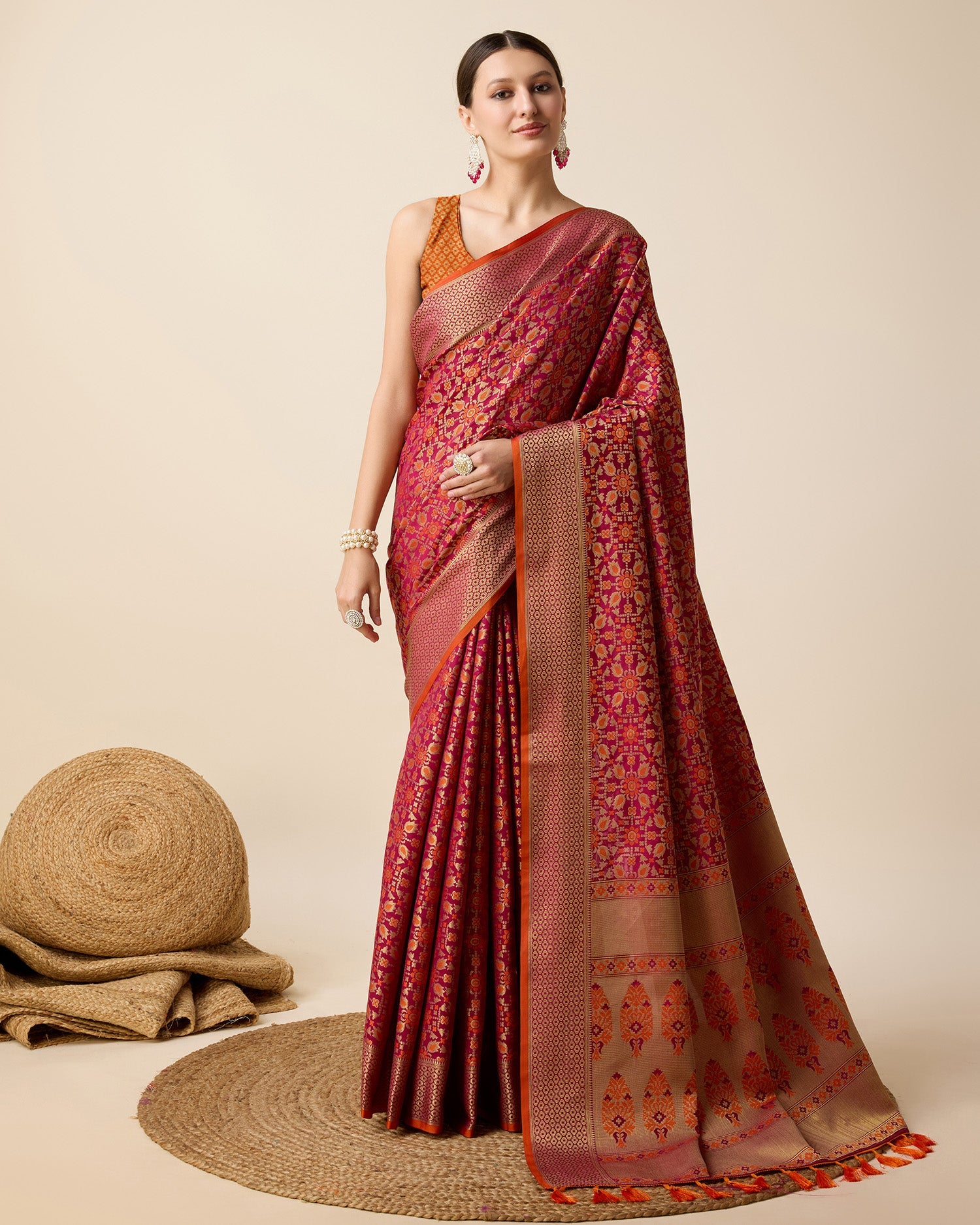 Vedant Vastram Soft Litchi Silk Kanjeevaram Silk Saree - Rani