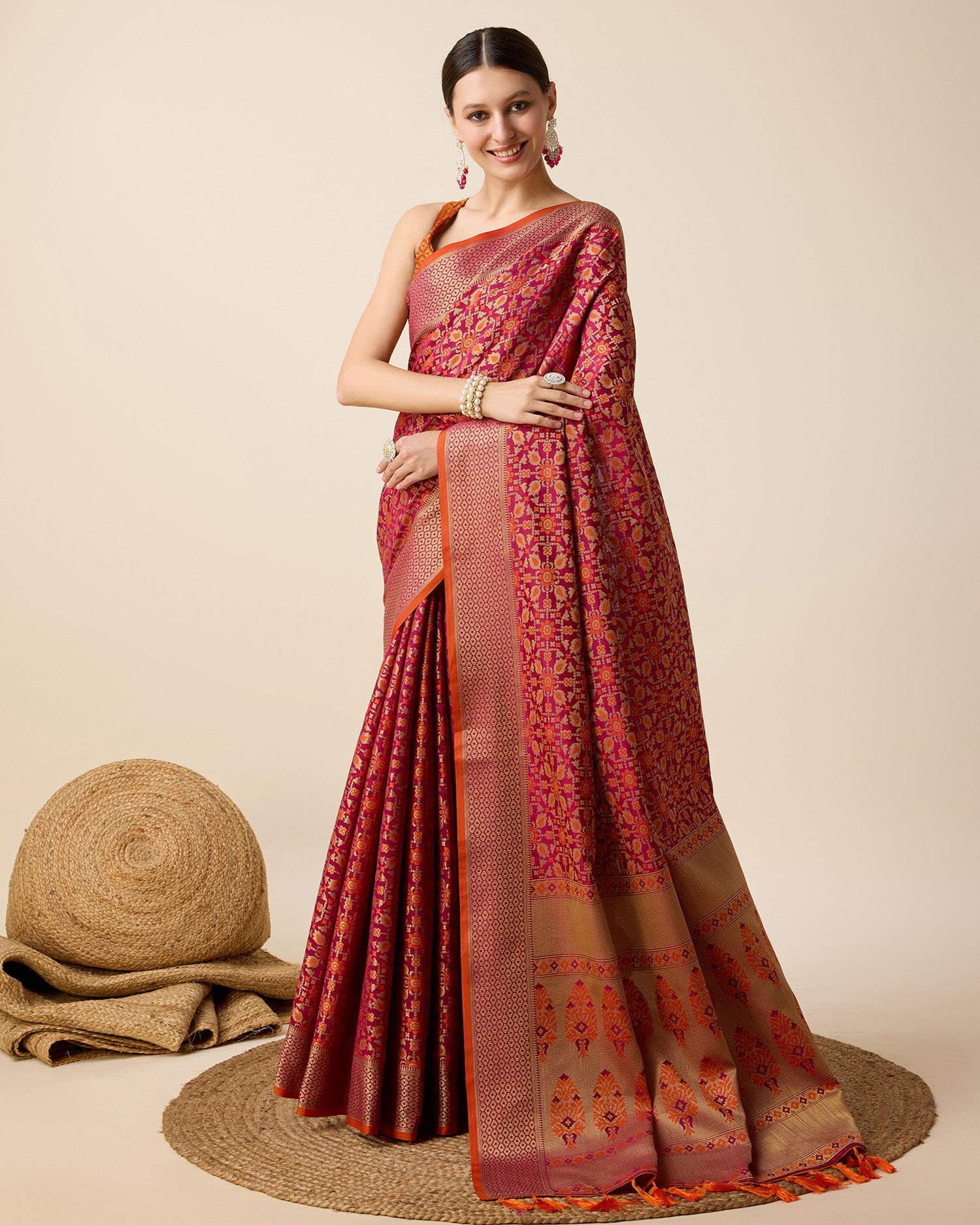 Vedant Vastram Soft Litchi Silk Kanjeevaram Silk Saree - Rani