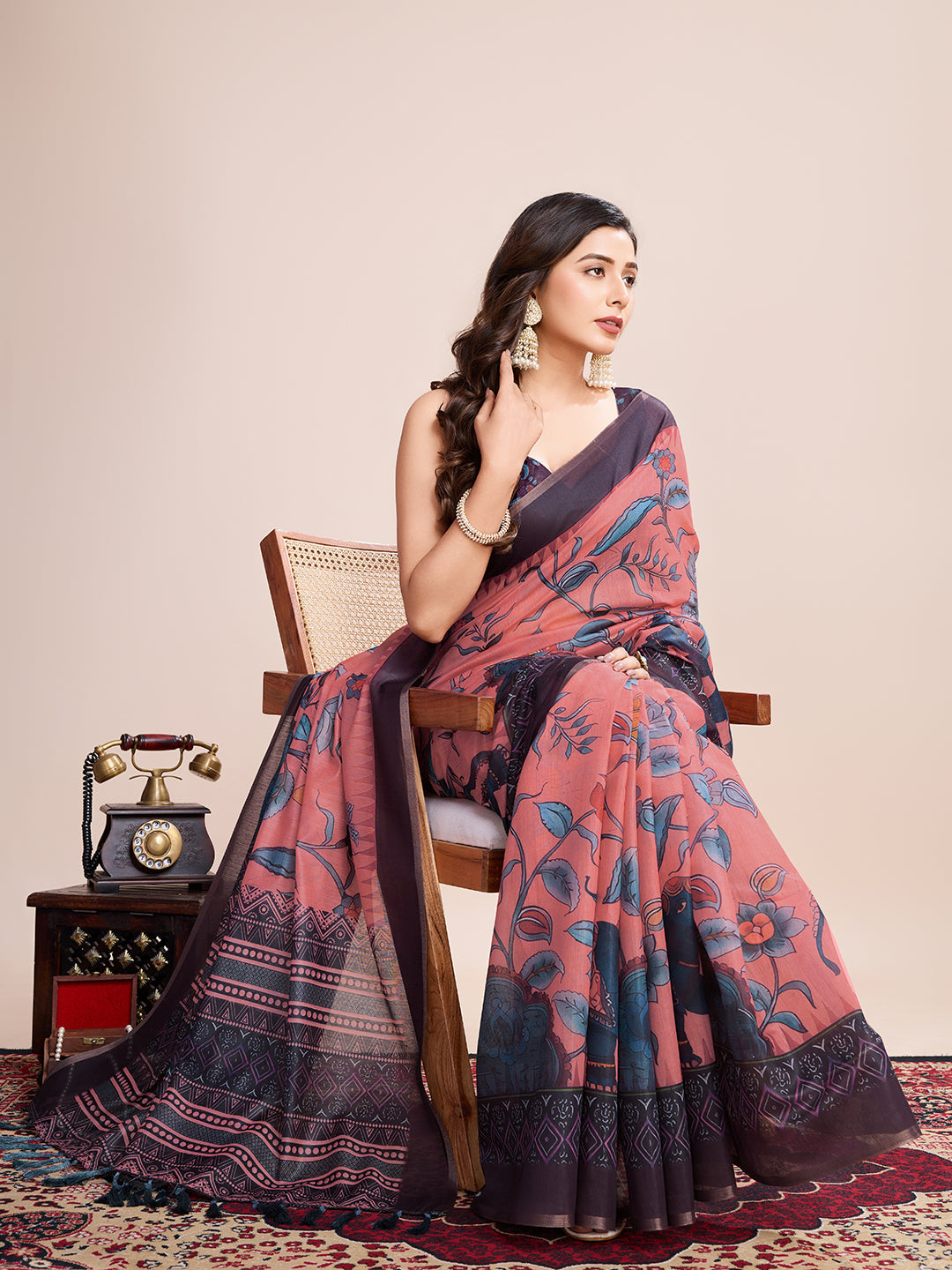 Vedant Vastram Linen Printed Bollywood Saree - Grey