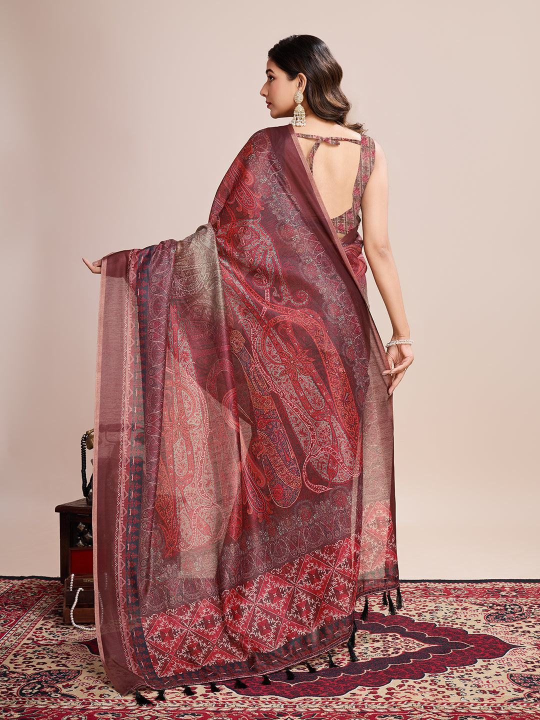 Vedant Vastram Linen Printed Bollywood Saree - Maroon