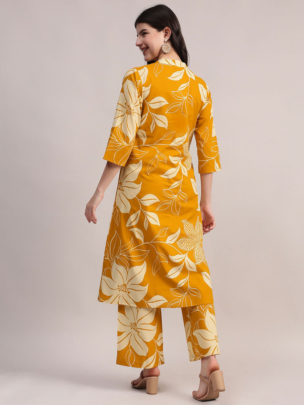 Aavyora Women's Mustard Yellow & White Floral Printed Cotton Co-Ord Set