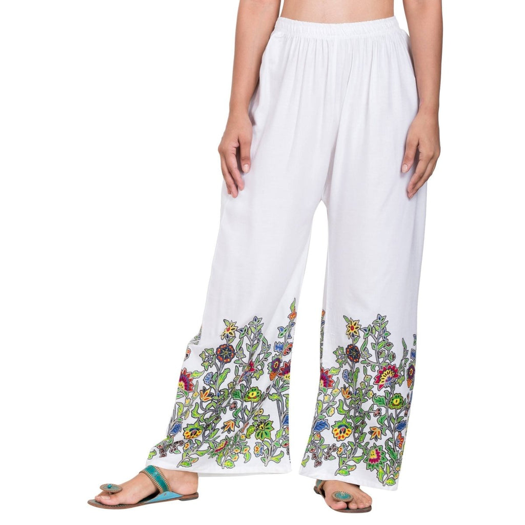 Asmaani White Color Digital Print Sarara