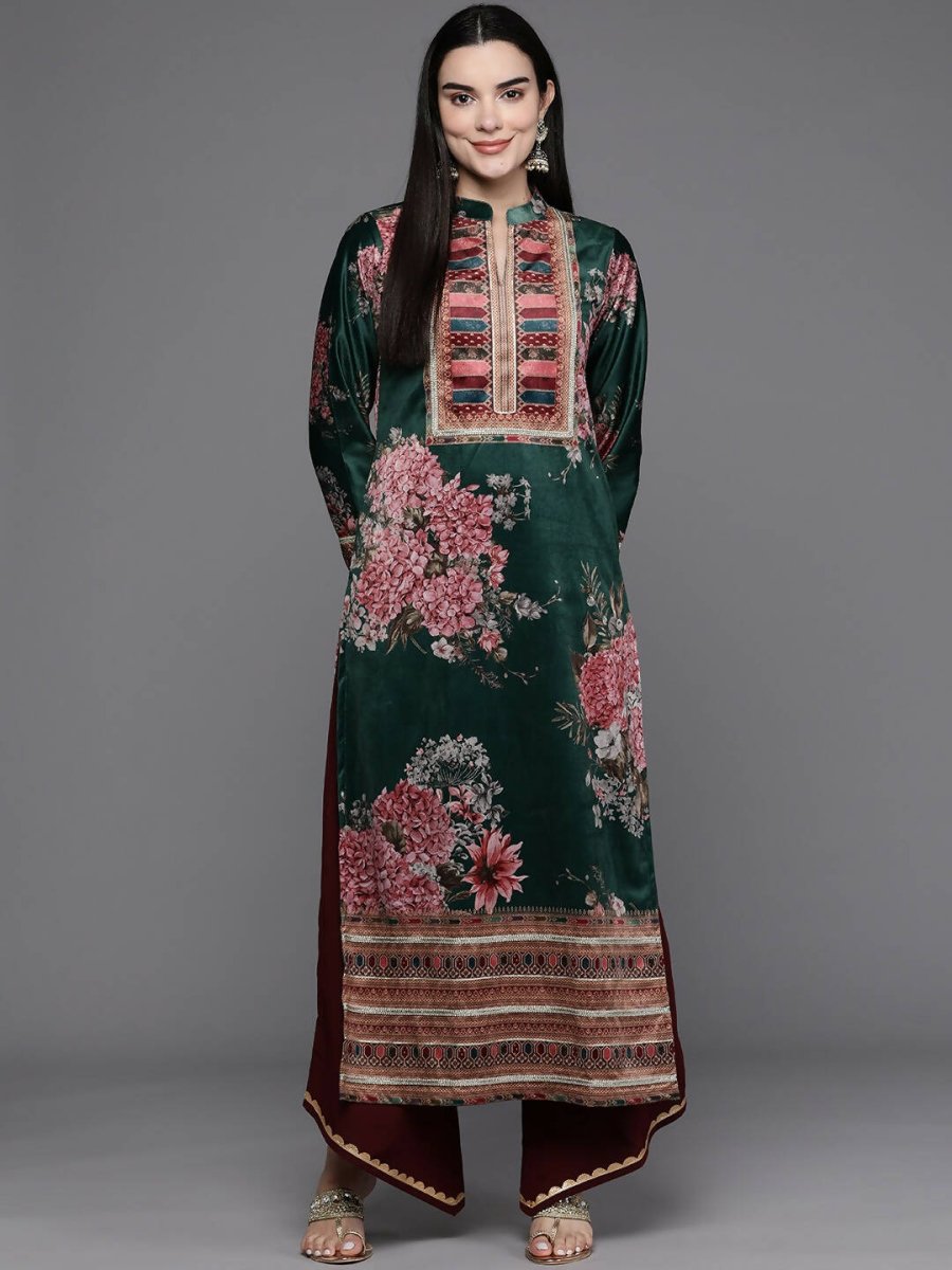 Ahalyaa Women Floral Printed Gotta Patti Velvet Kurta - Green Color