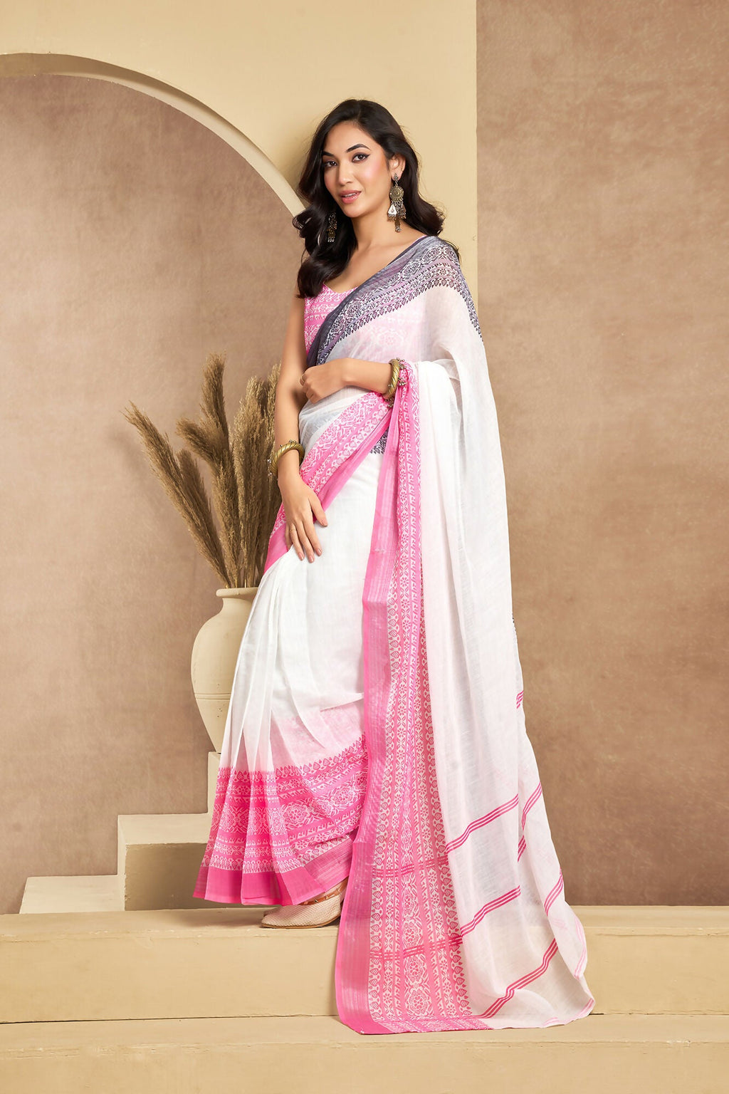 Vastranavya White Digital Printed Linen Ready To Wear Designer Saree with Unstitched Blouse