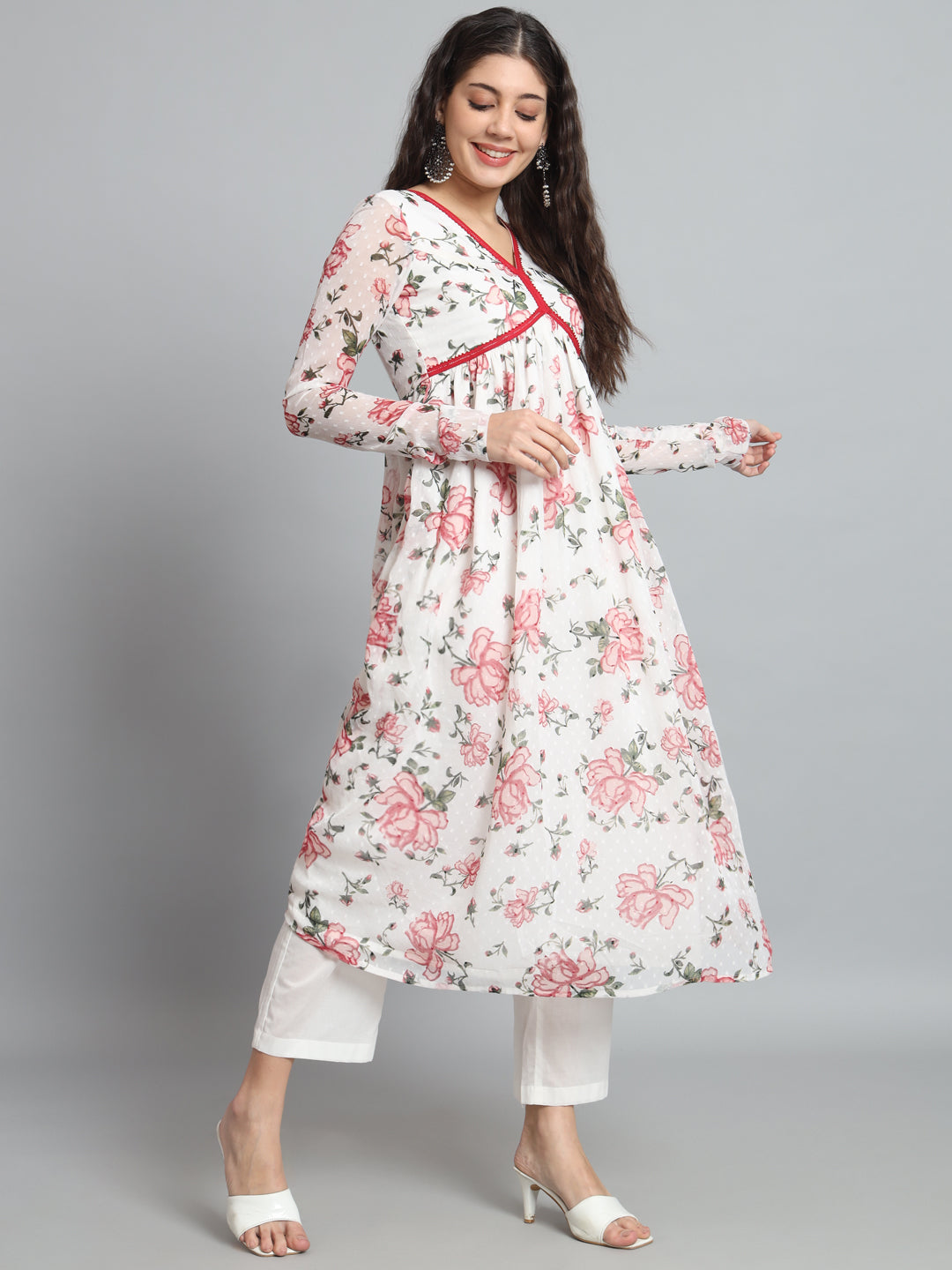 Fab Fashion White Floral Alia Cut Set