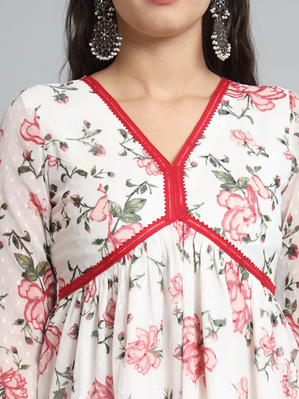 Fab Fashion White Floral Alia Cut Set