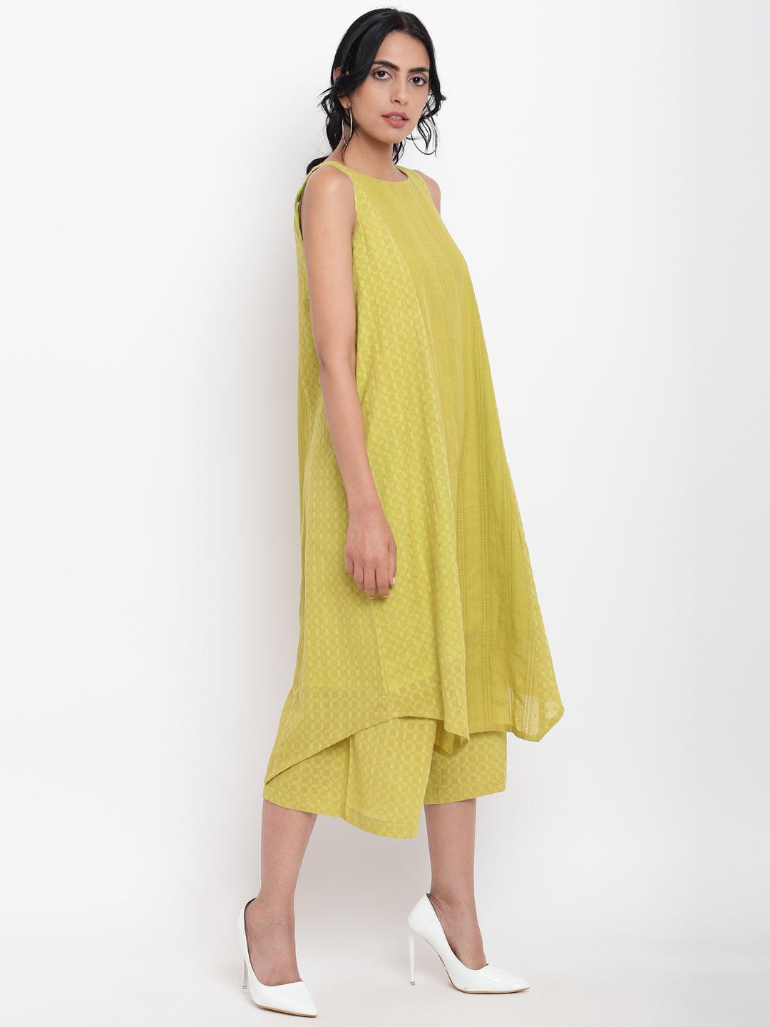 trueBrowns Green Cotton Panelled Kurta Set