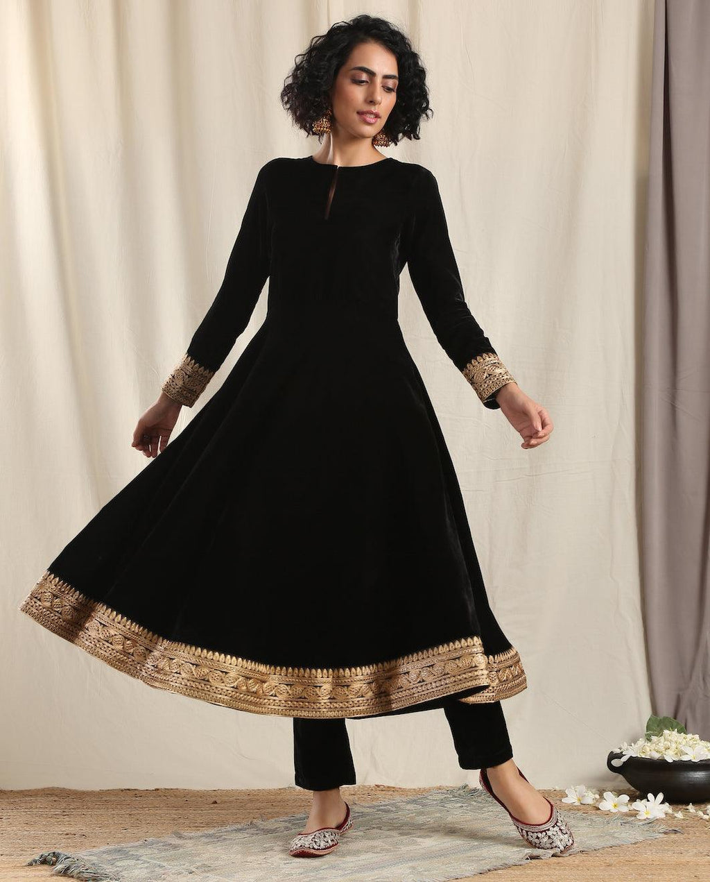 trueBrowns Black Velvet Flared Embroidered Kurta