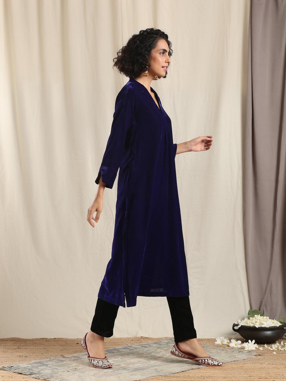 trueBrowns Blue Velvet Slit Kurta