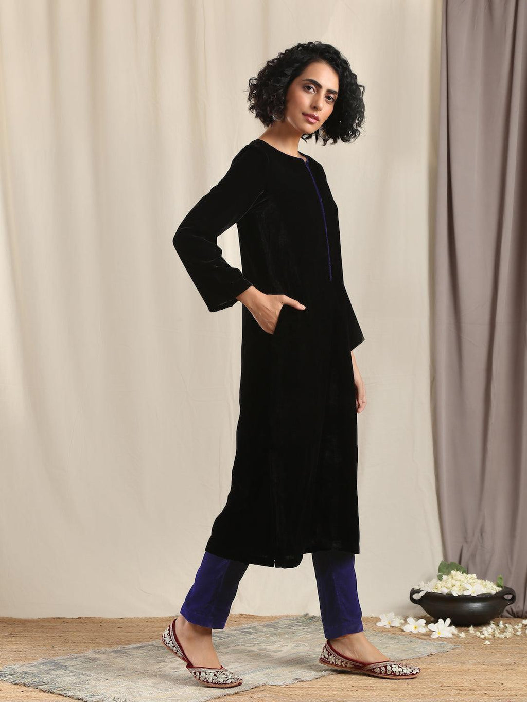 trueBrowns Black Velvet slit Kurta
