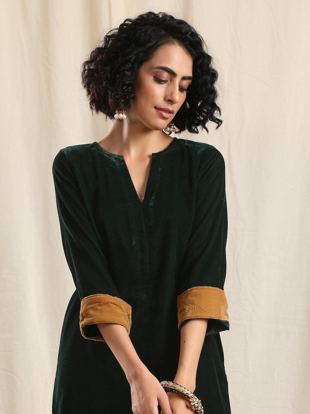 trueBrowns Green Velvet Slit Kurta