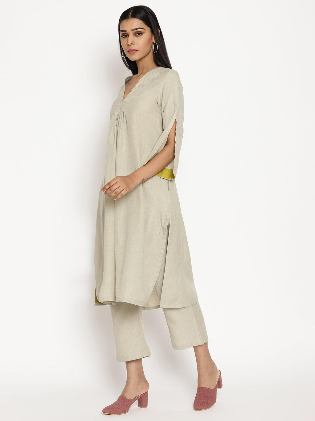 trueBrowns Cotton Linen Light Grey Flared Kurta Pant Set