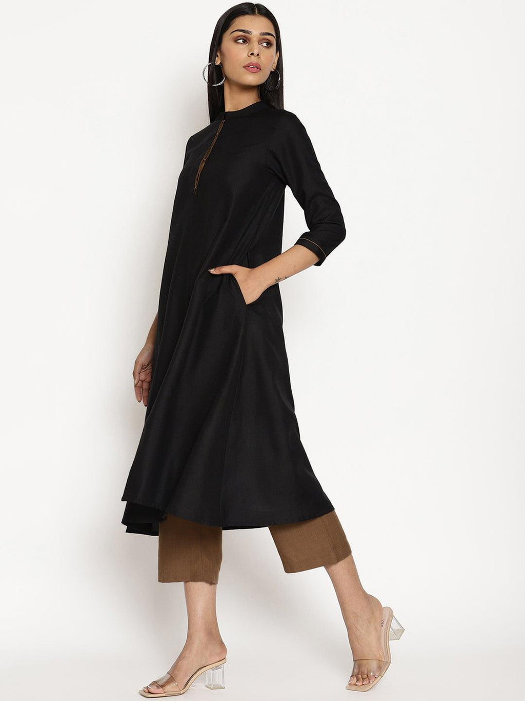trueBrowns Cotton Linen Black Kurta Pant Set