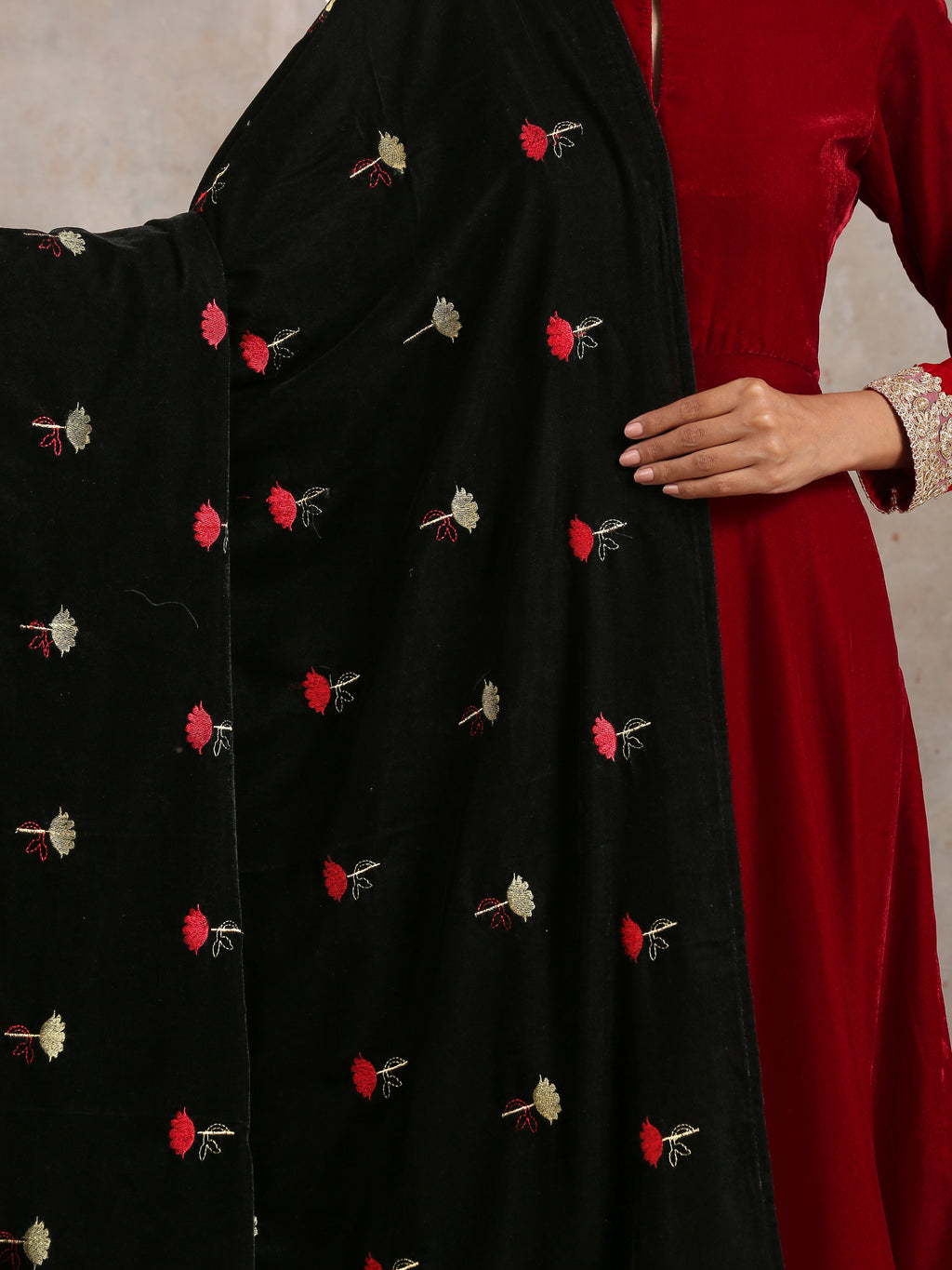 trueBrowns Black Velvet Embroidered Shawl