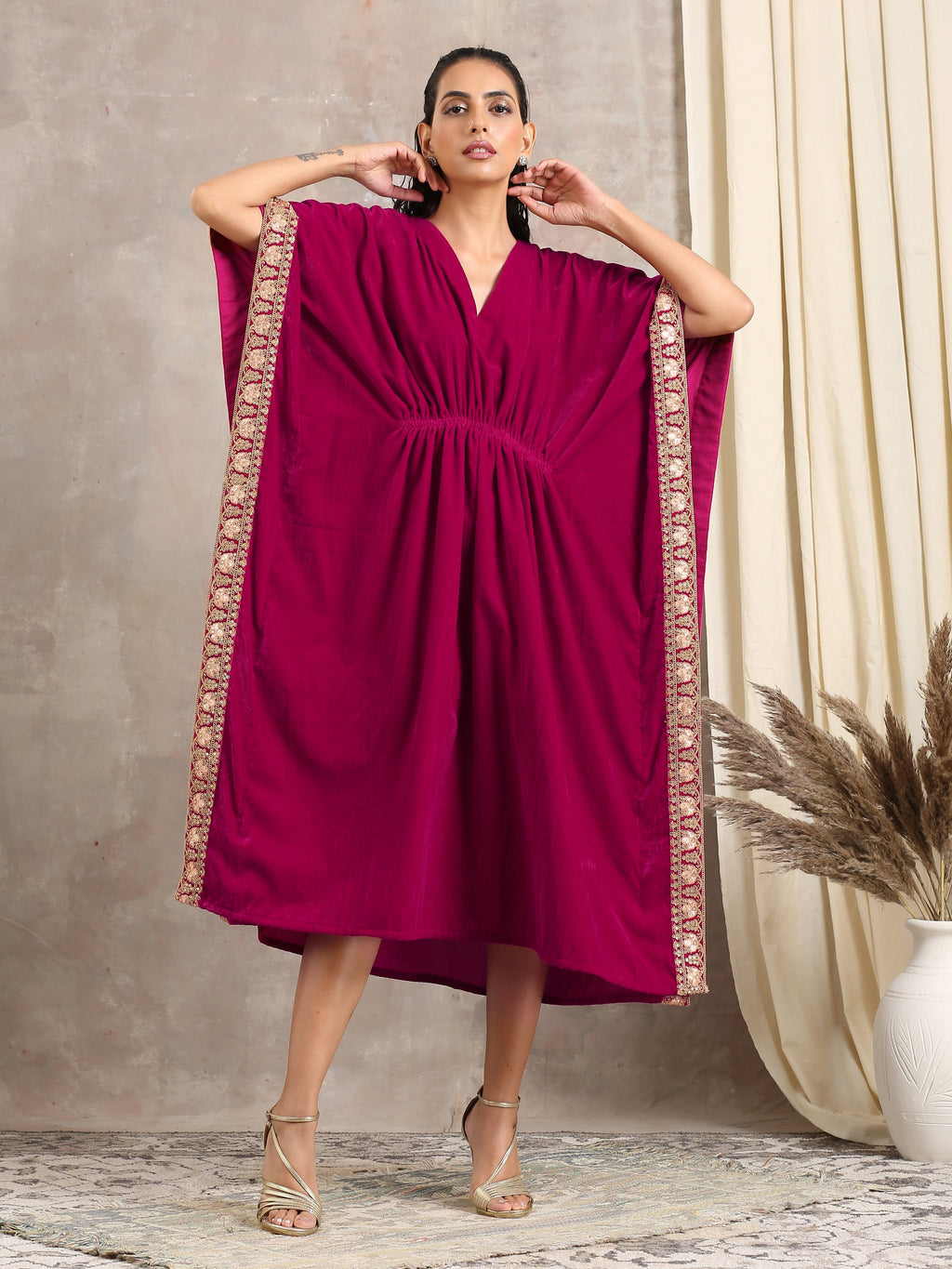 trueBrowns Pink Velvet Lace Kaftan