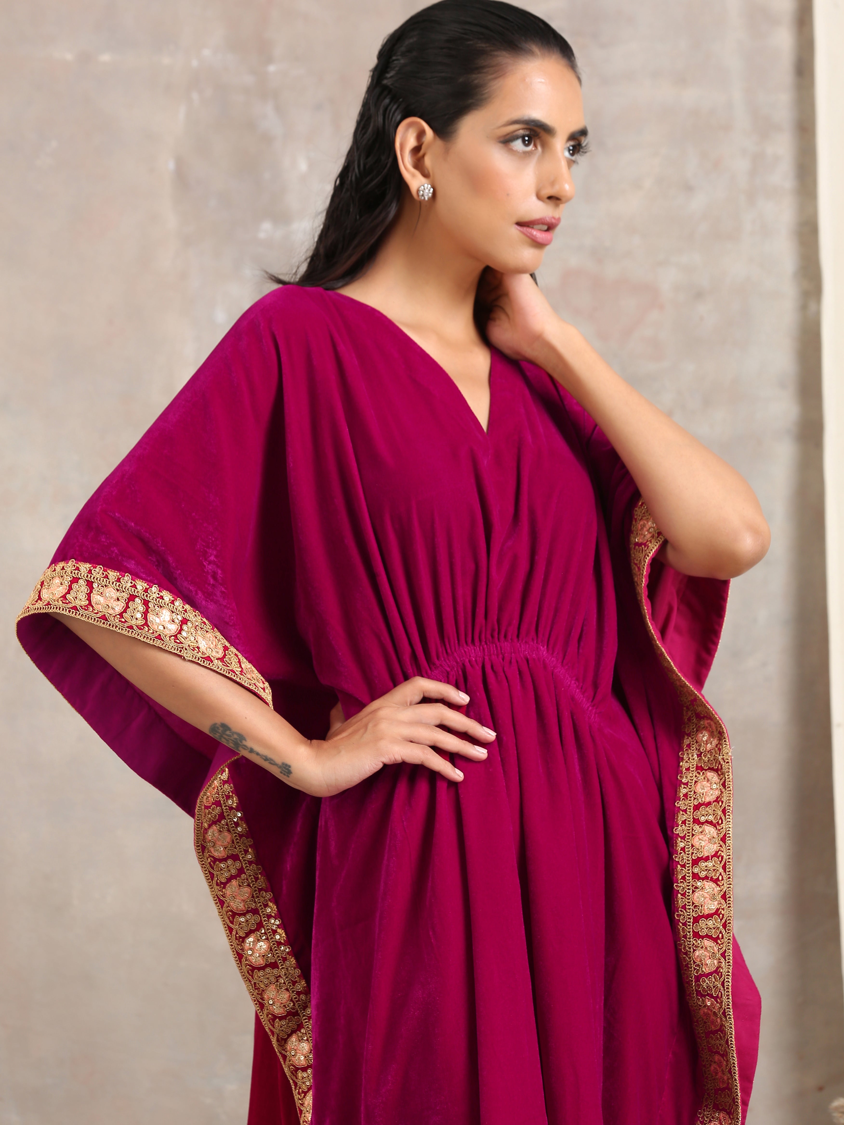 trueBrowns Pink Velvet Lace Kaftan