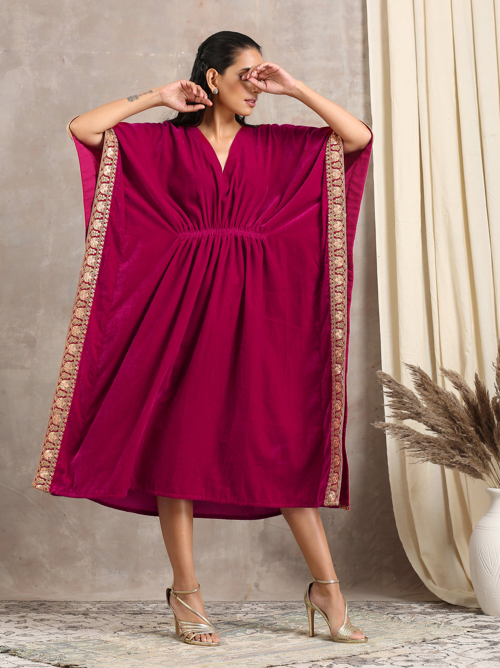 trueBrowns Pink Velvet Lace Kaftan