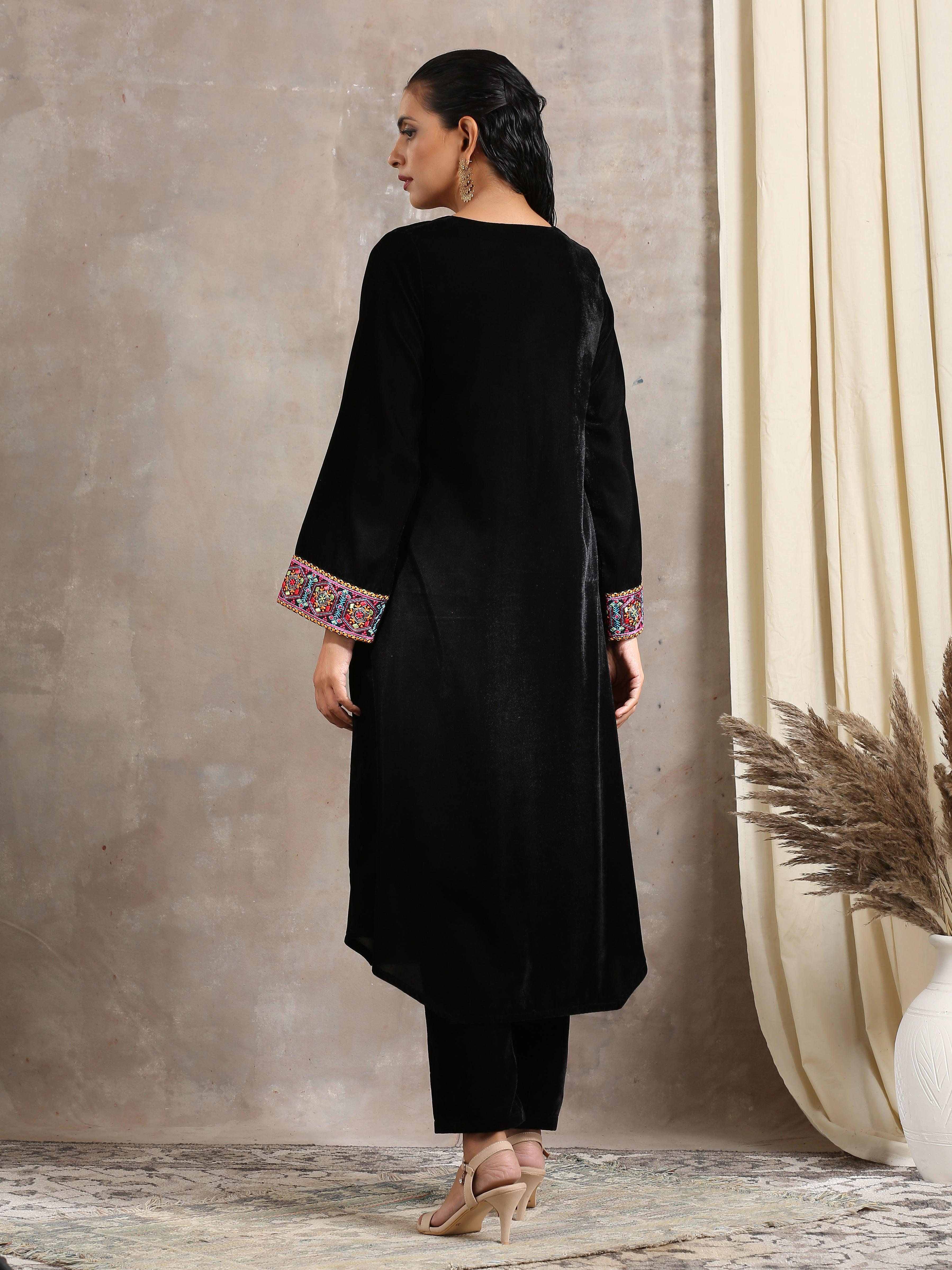 trueBrowns Black Velvet Embroidered Lace Kurta