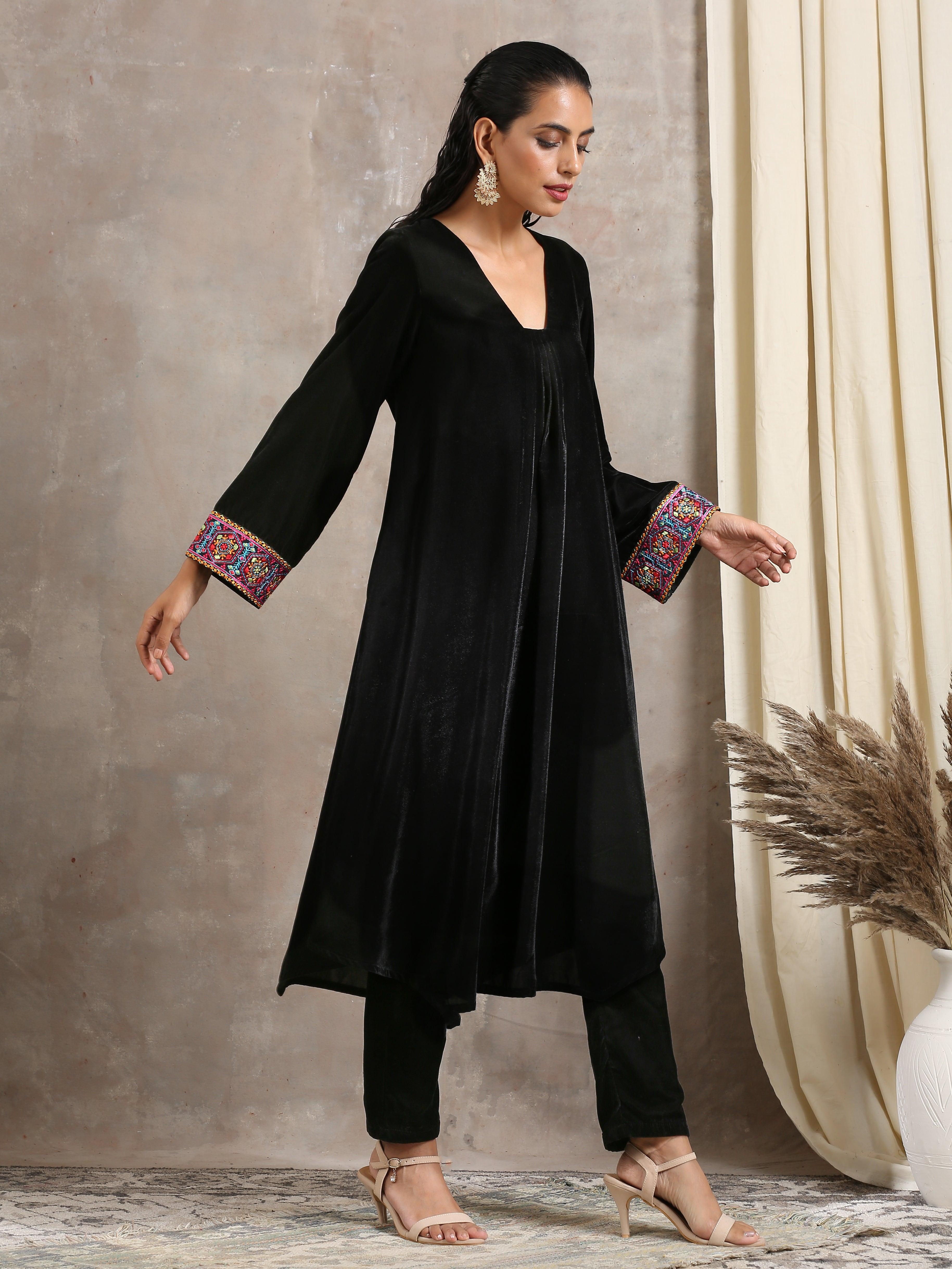 trueBrowns Black Velvet Embroidered Lace Kurta