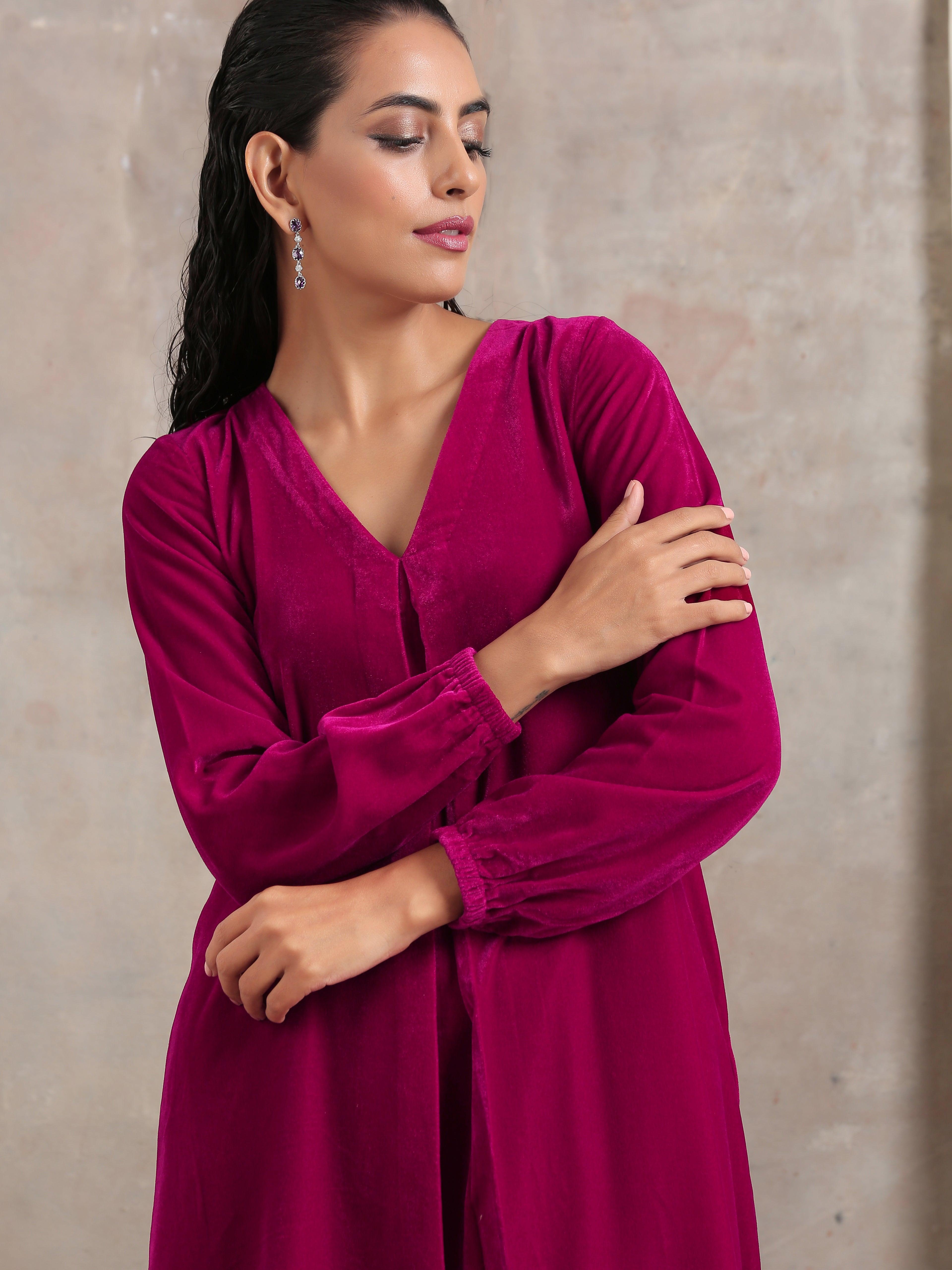 trueBrowns Pink Velvet Pleated Kurta