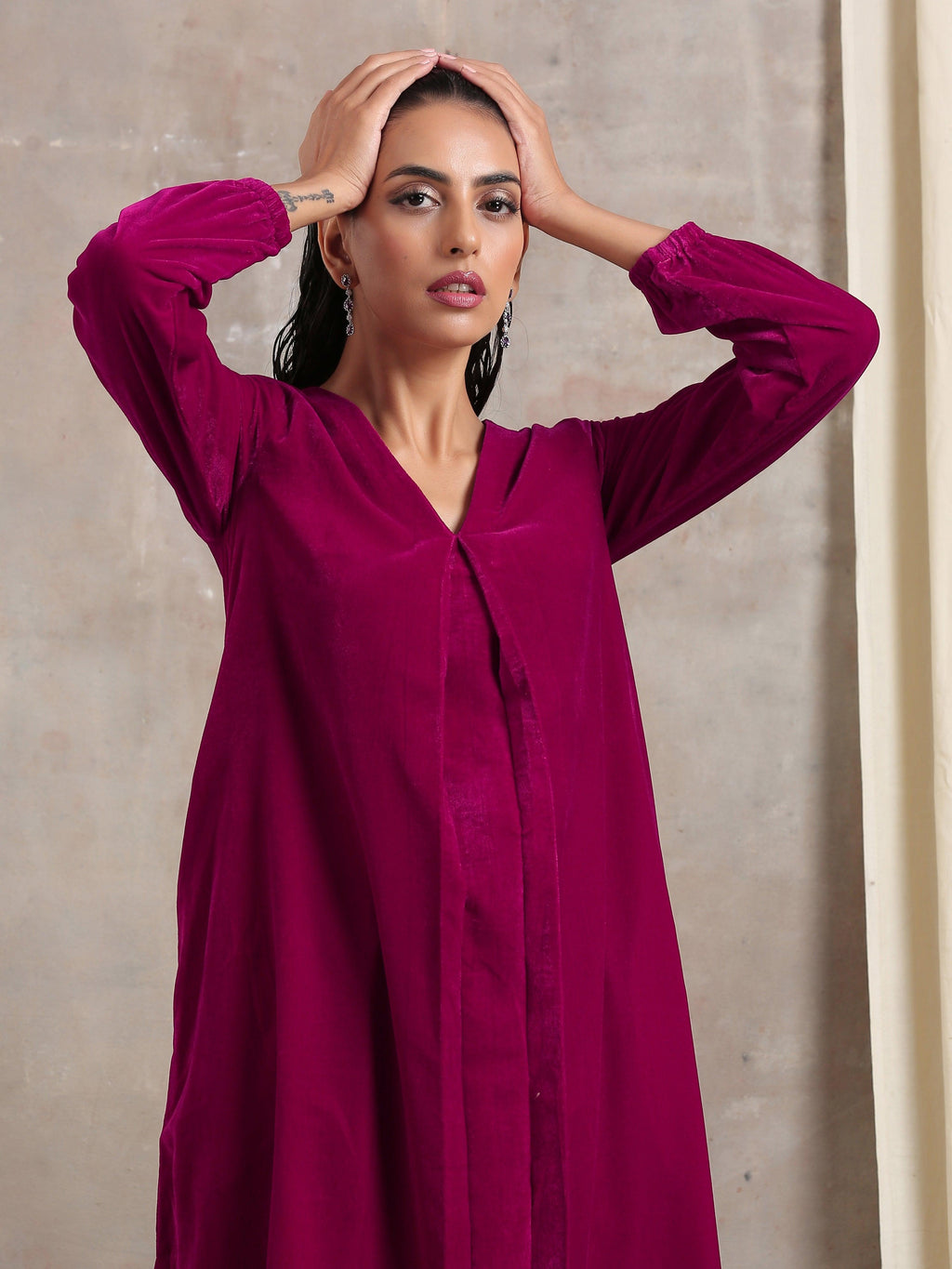 trueBrowns Pink Velvet Pleated Kurta