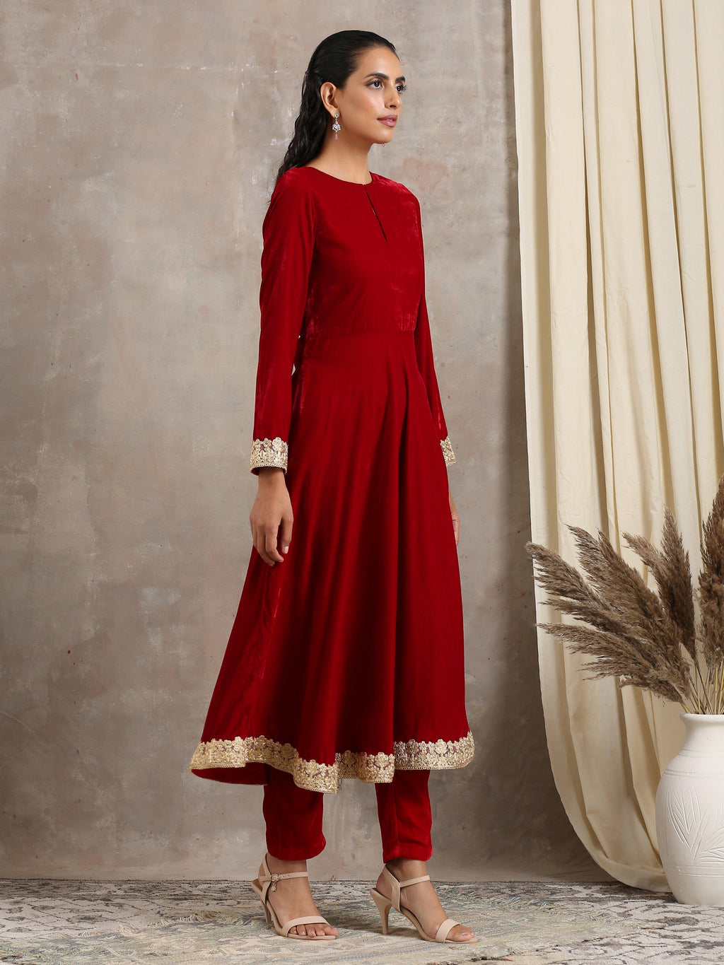 trueBrowns Red Velvet Flared Lace Kurta