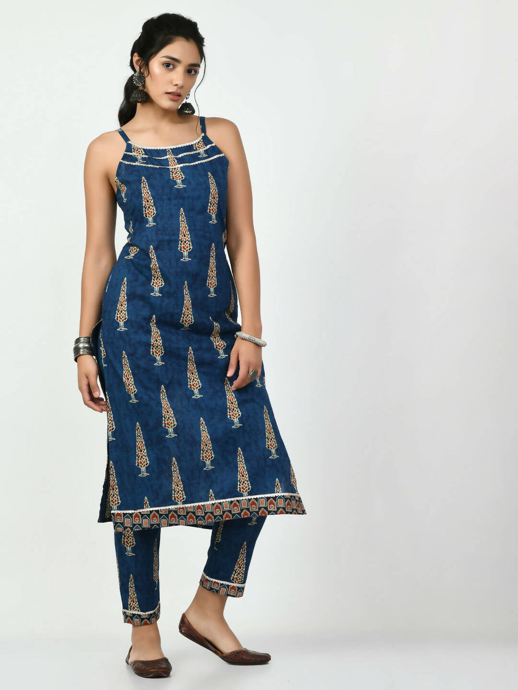 Myshka Women's Blue Printed Kurta With Trouser