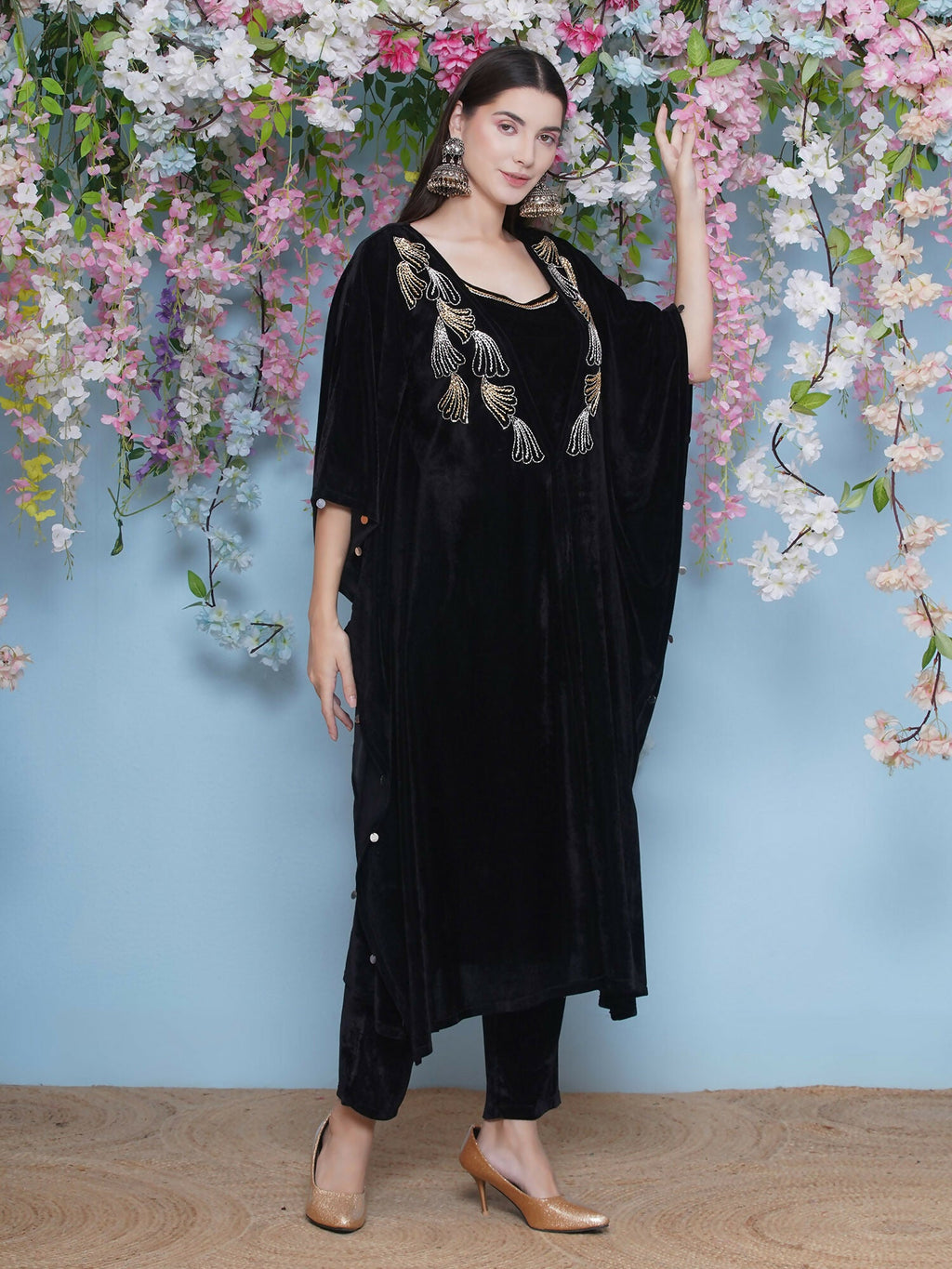 Joban Fashion Black Hand Embellished Kaftaan with ineer and Pant