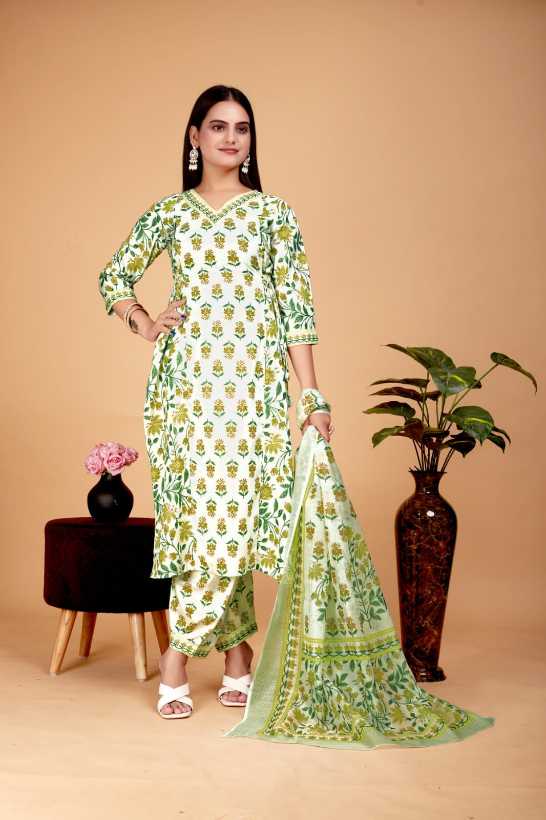 Women's Cotton A-Line Green Kurta Pant With Dupatta Set - A2M