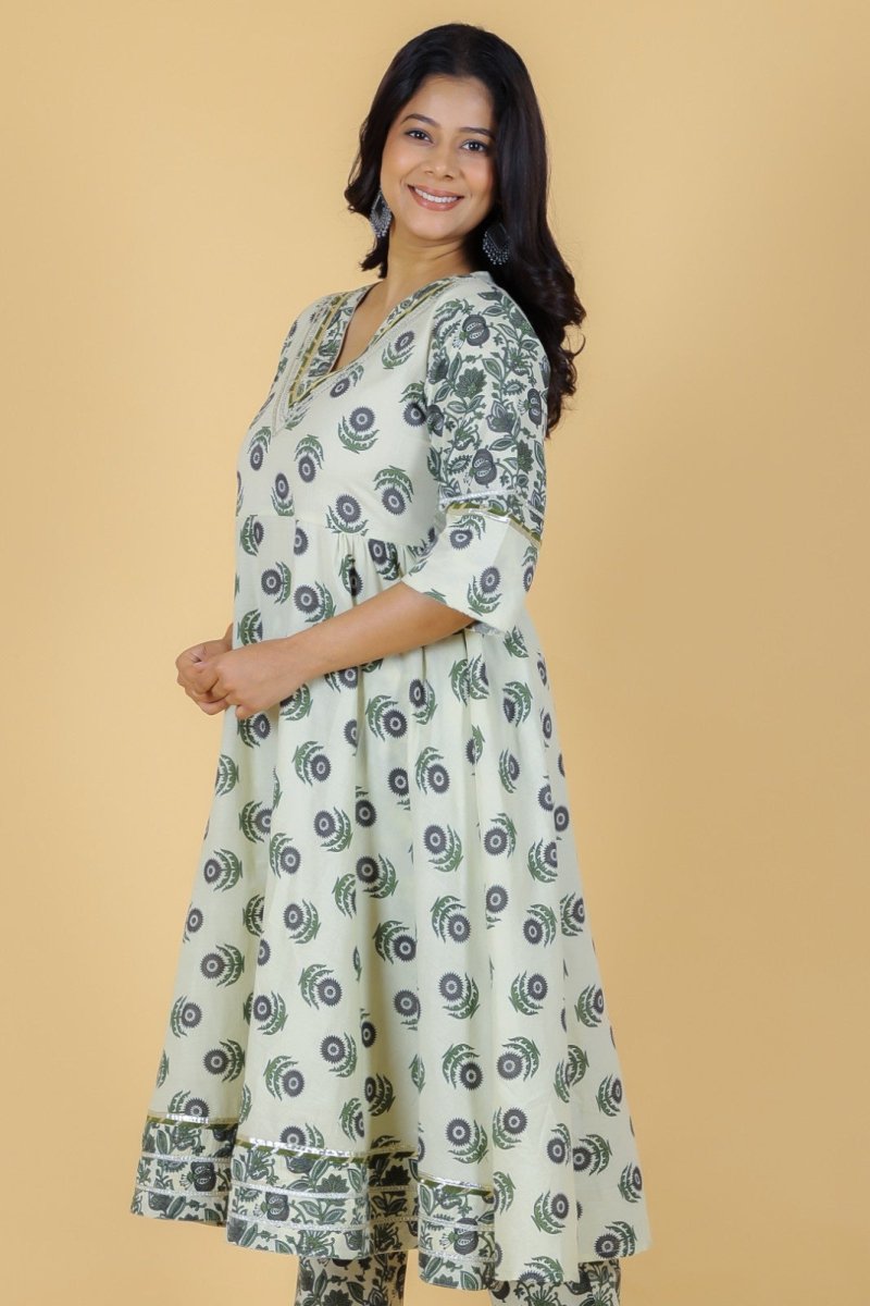 Aramya Flared Soft Cotton Block Print Women's Kurta - Off White