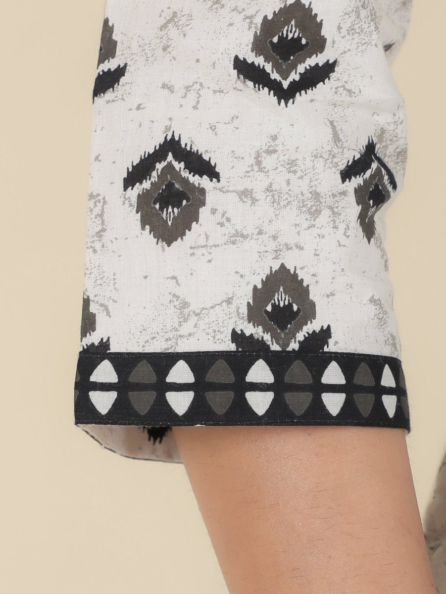 Aramya Straight Soft Cotton Ikat Print Women's Kurta - White