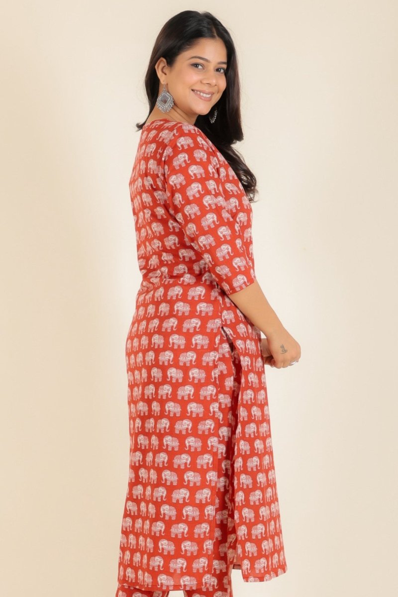 Aramya Straight Soft Cotton Animal Print Women's Kurta - Red