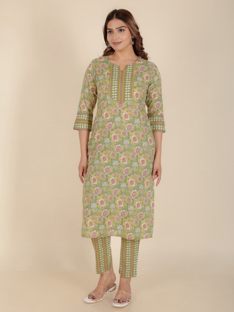 Aramya Straight Soft Cotton Floral Print Women's Kurta Set - Green