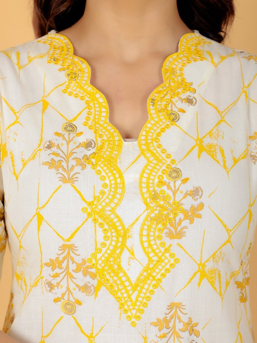 Aramya Straight Soft Cotton Floral Print Women's Kurta Set - Yellow