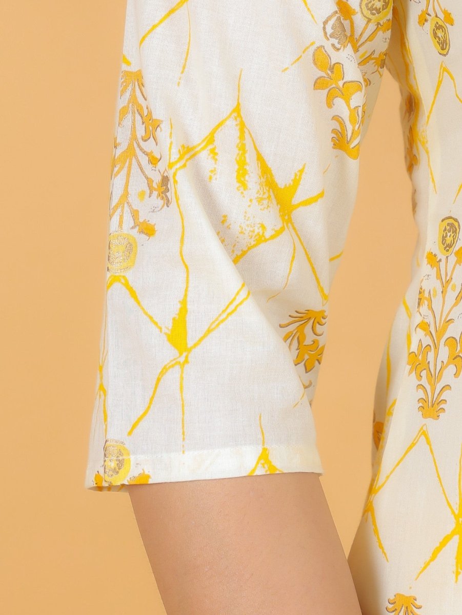 Aramya Straight Soft Cotton Floral Print Women's Kurta - Yellow