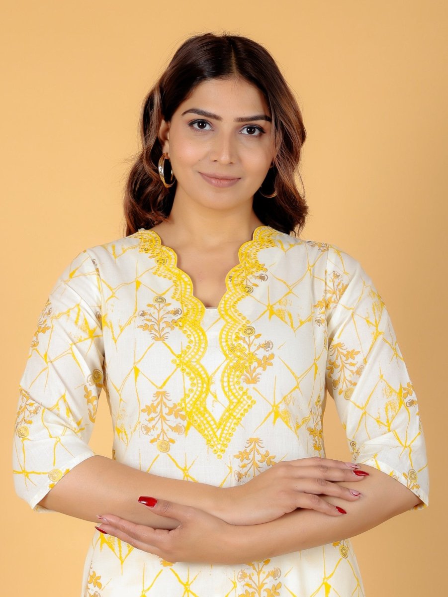 Aramya Straight Soft Cotton Floral Print Women's Kurta - Yellow