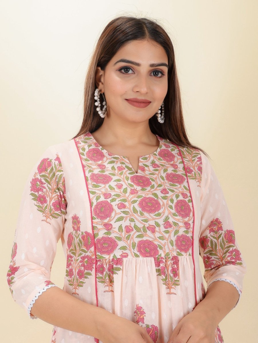 Aramya Panelled Soft Cotton Butti Print Women's Kurta - Pink