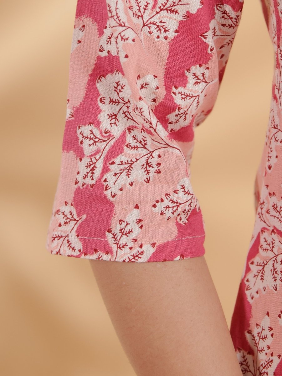 Aramya Straight Linen Cotton Floral Print Women's Kurta - Pink