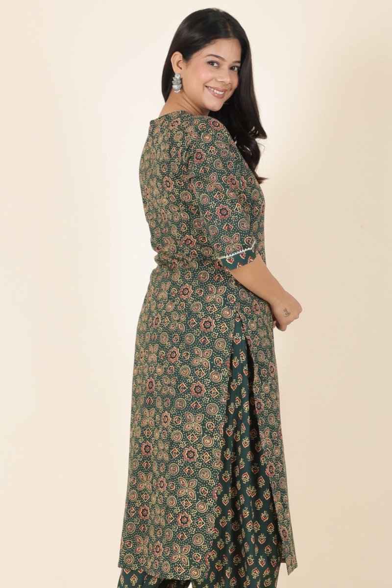 Aramya Straight Soft Cotton Floral Print Women's Kurta - Green
