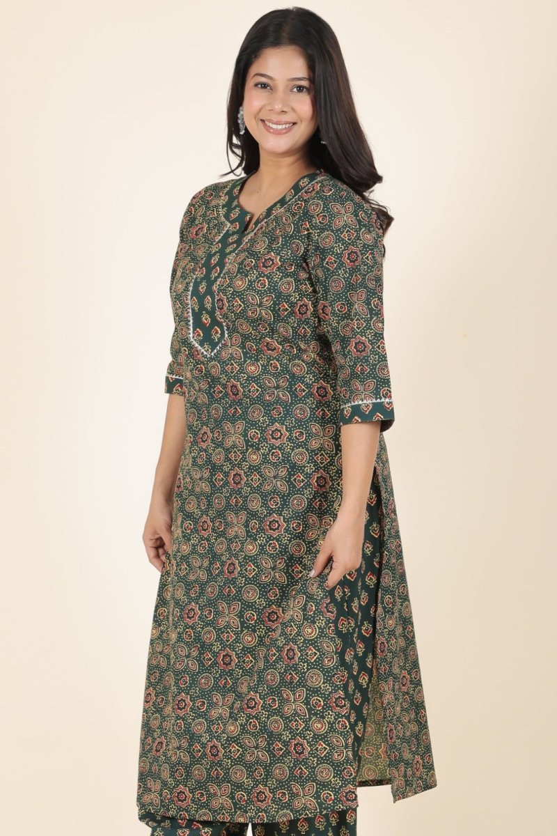 Aramya Straight Soft Cotton Floral Print Women's Kurta - Green