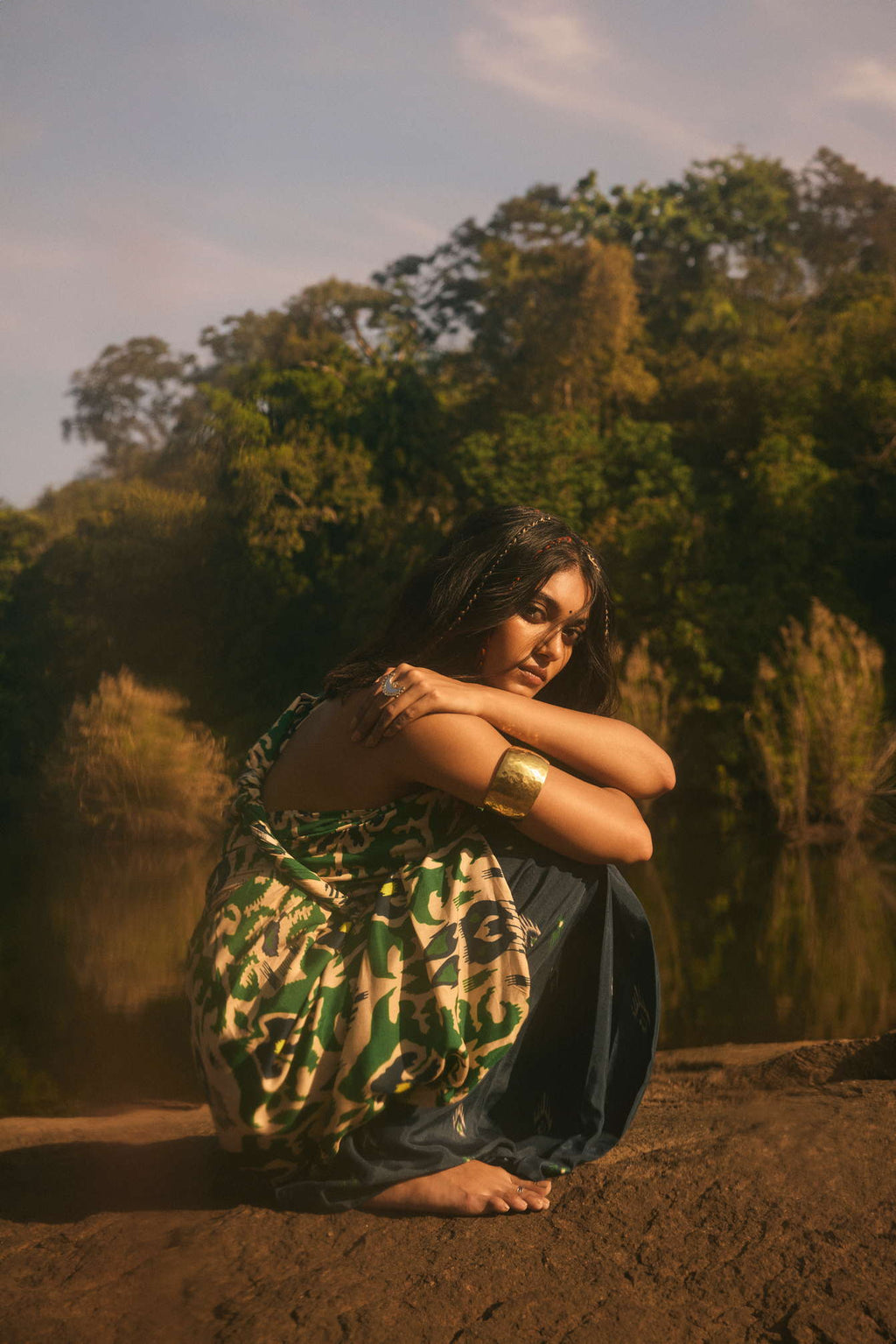 trueBrowns Green Muslin Ikat Ready to Wear Saree