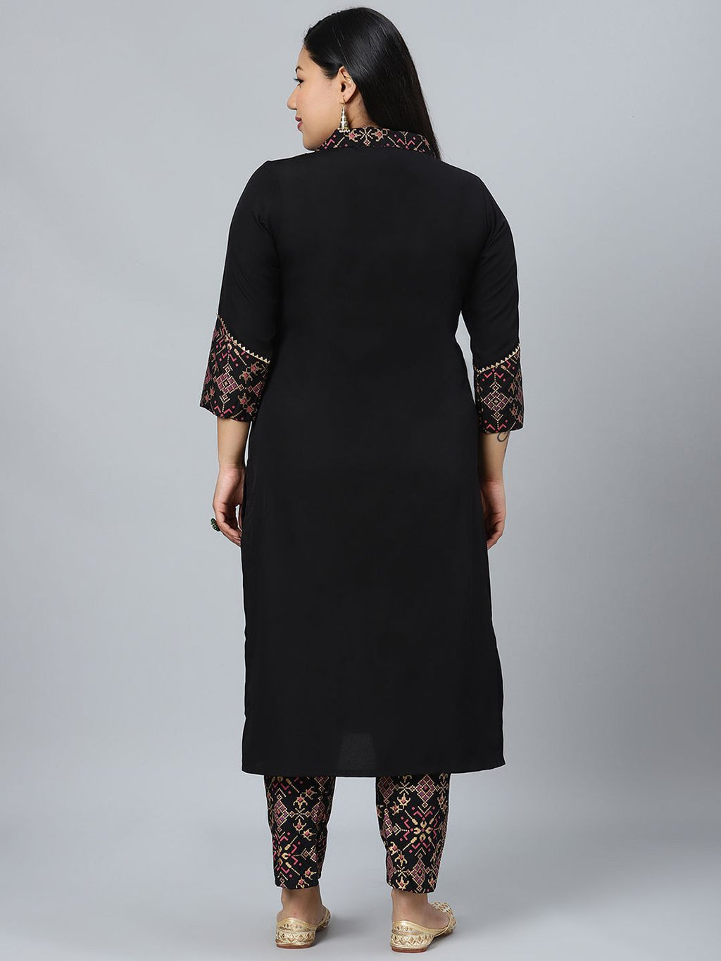Sztori Plus Size Geometric Printed Shirt Collar Straight Kurta With Trousers