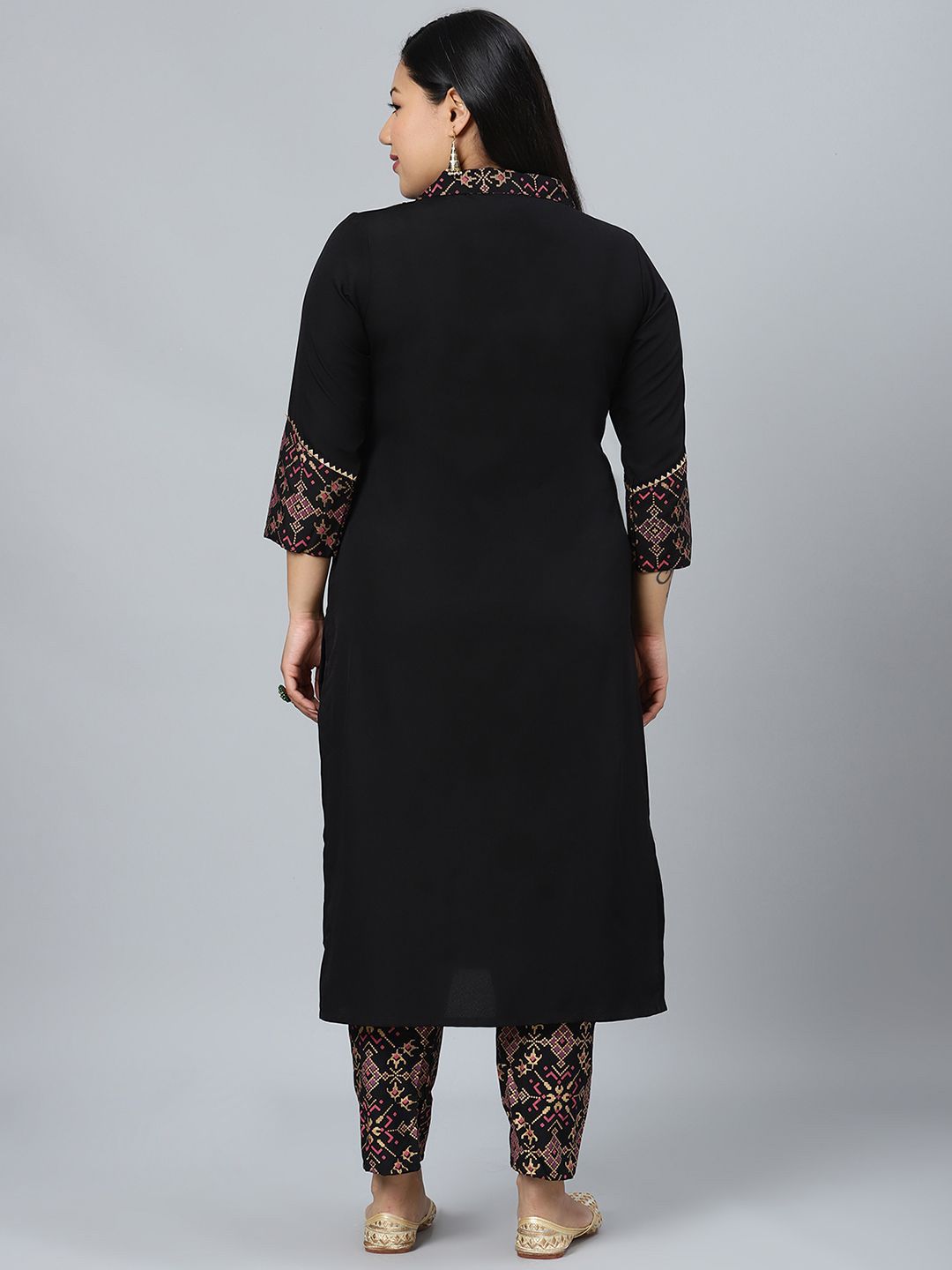 Sztori Plus Size Geometric Printed Shirt Collar Straight Kurta With Trousers