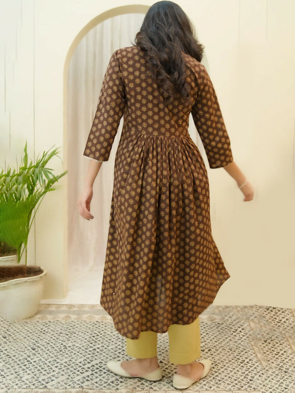 Vaasva Brown Boonta Cotton Printed Gathered Kurti With Pant