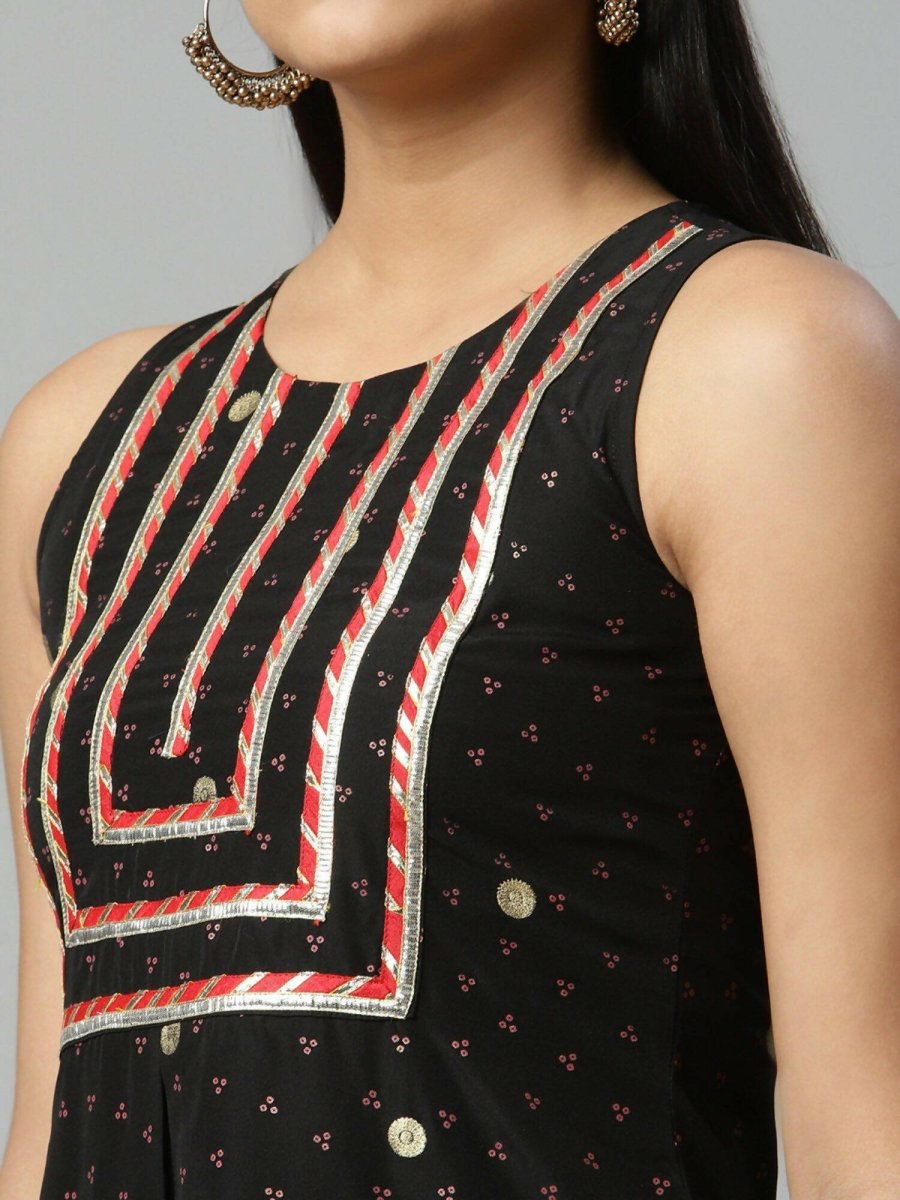 Ahalyaa Womens Black Crepe Printed Kurta Palazzo Set