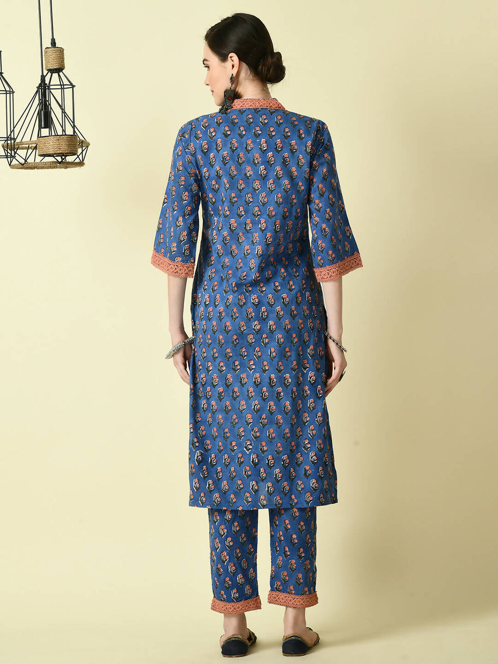Myshka Women's Blue Straight Kurta & Trousers