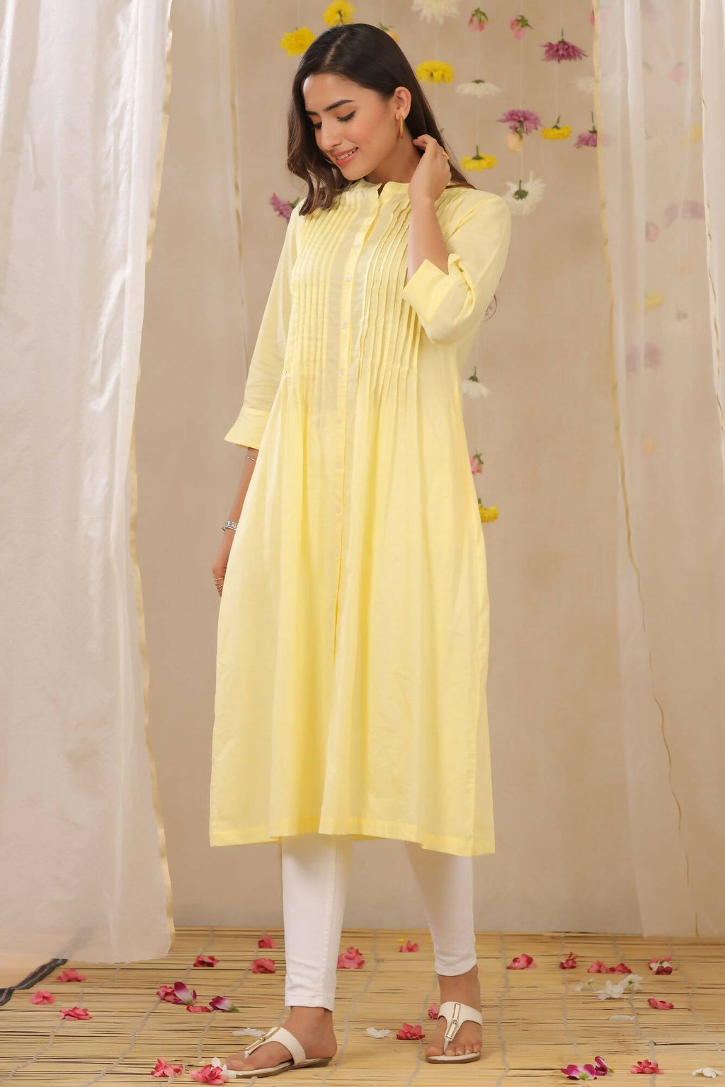 Juniper Women Limeyellow Cambric Solid A-Line Kurta